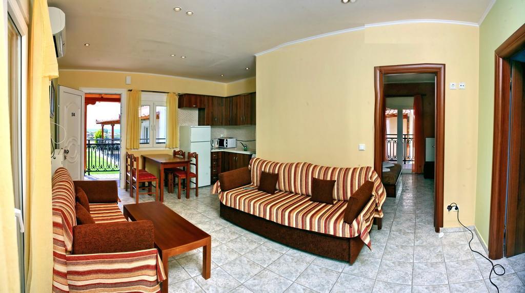 Yakinthos Garden Apartment Anaxos Exterior photo