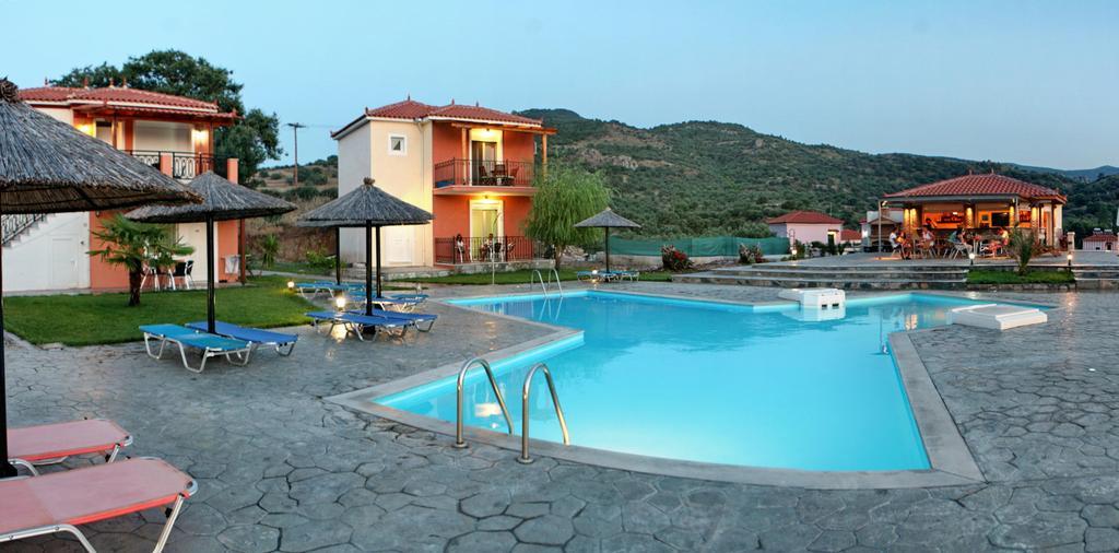 Yakinthos Garden Apartment Anaxos Exterior photo